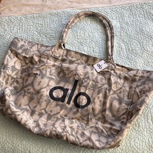 ALO Yoga Camouflage Tote Bag